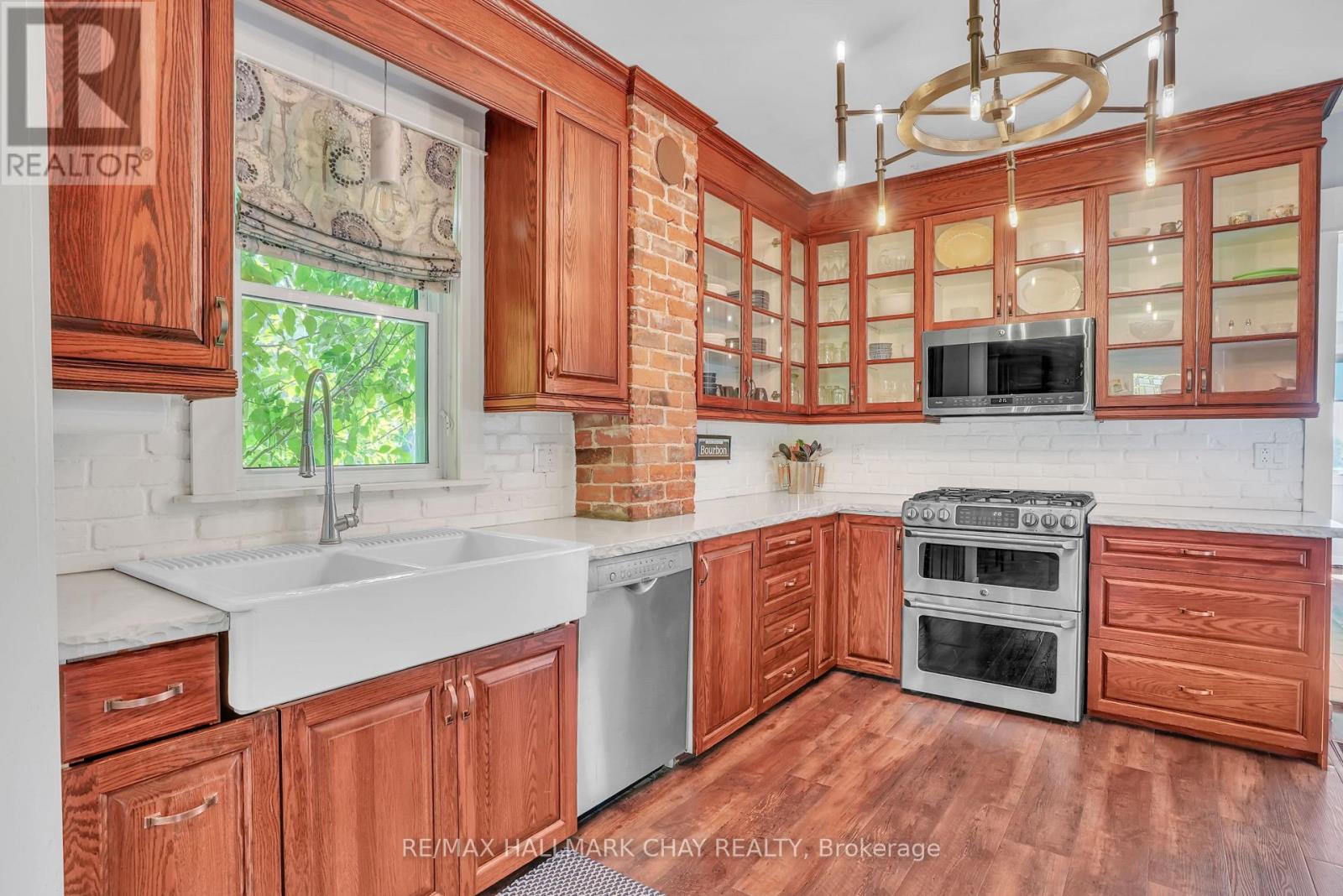 2473 Ronald Road, Springwater, Ontario  L0L 1Y0 - Photo 13 - S12409177