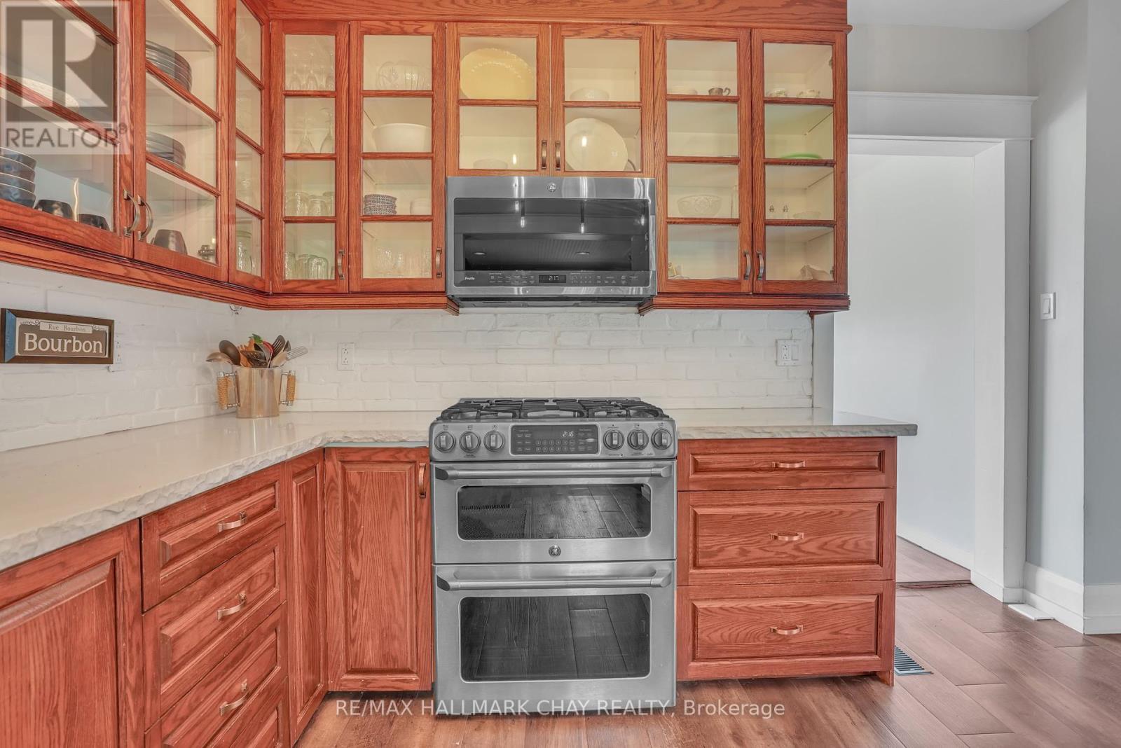 2473 Ronald Road, Springwater, Ontario  L0L 1Y0 - Photo 14 - S12409177
