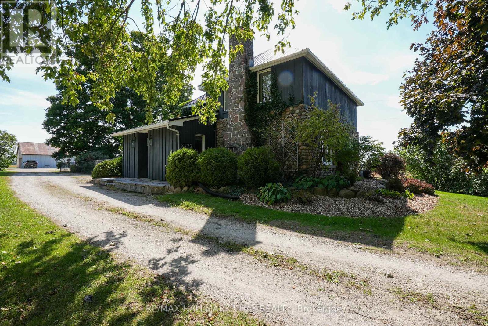 2473 Ronald Road, Springwater, Ontario  L0L 1Y0 - Photo 2 - S12409177