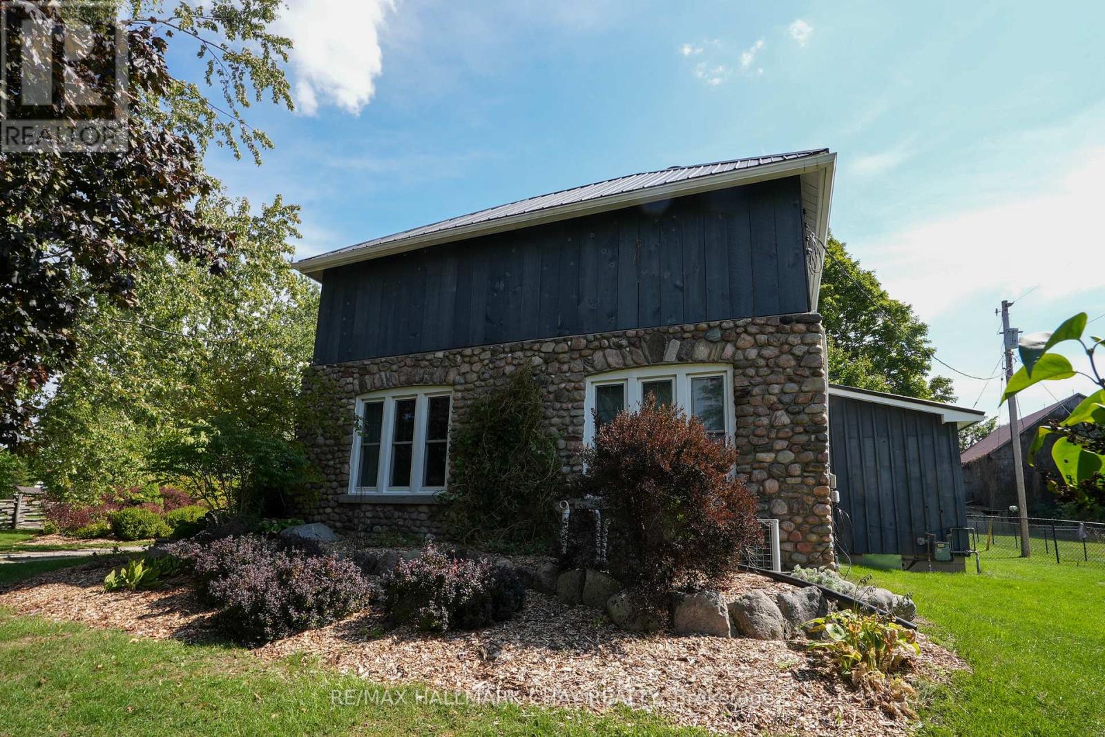 2473 Ronald Road, Springwater, Ontario  L0L 1Y0 - Photo 3 - S12409177