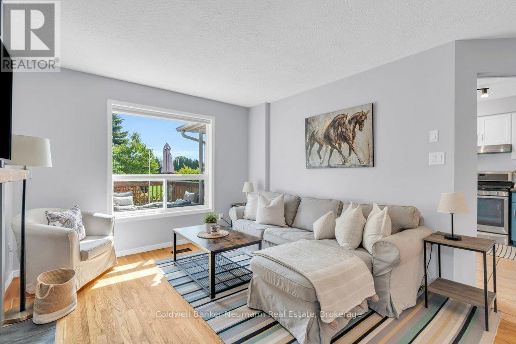 71 Waxwing Crescent, Guelph, Ontario  N1C 1E3 - Photo 12 - X12409386