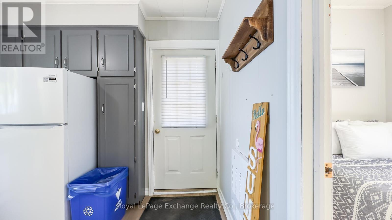 264 Goderich N, Kincardine, Ontario  N2Z 2K3 - Photo 27 - X12409387