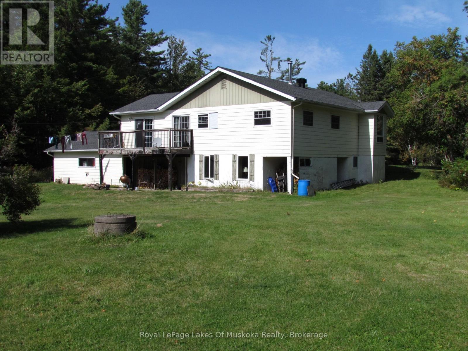 1016 Laycox Road, Gravenhurst, Ontario  P1P 0G8 - Photo 4 - X12409418