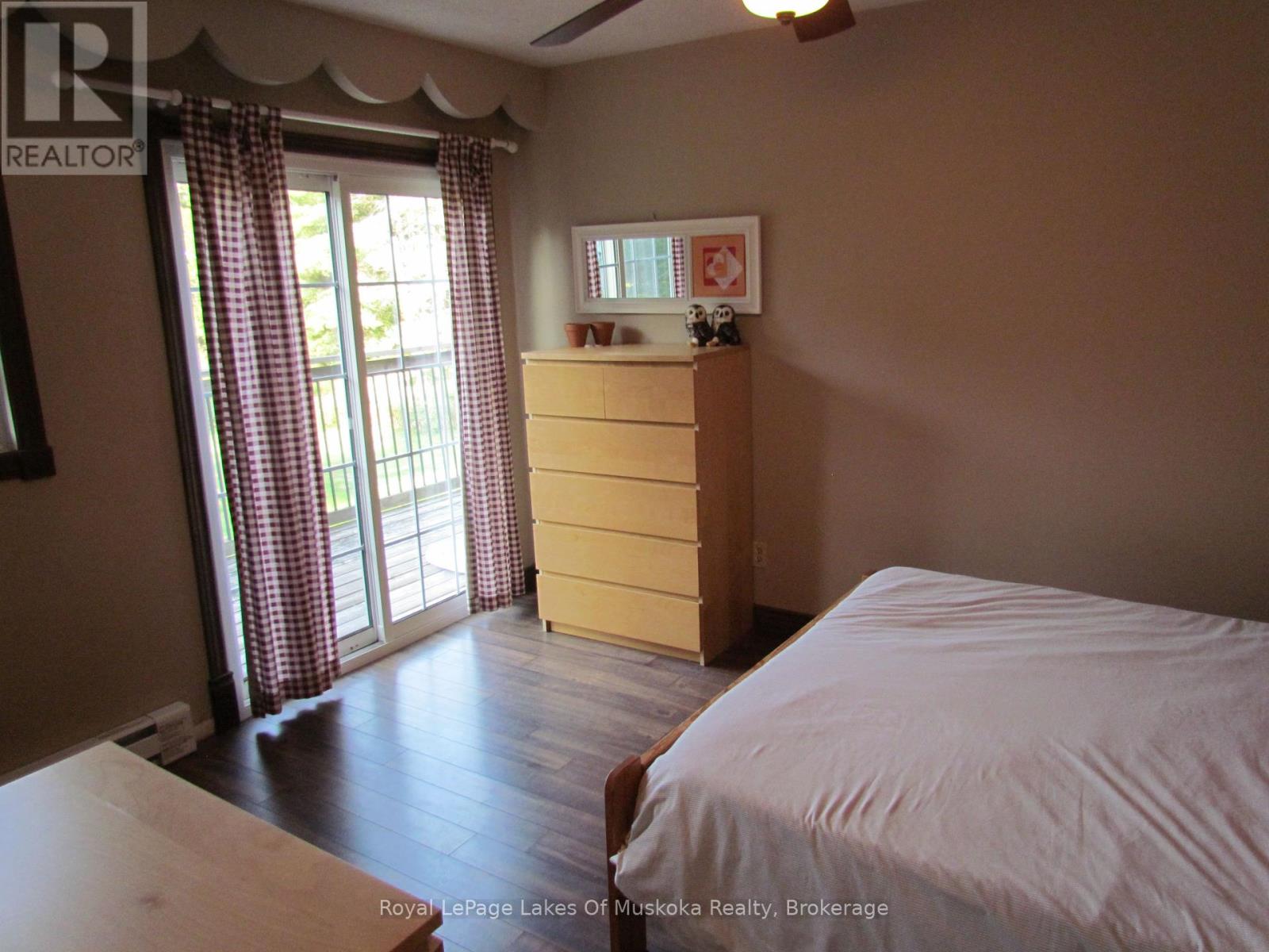 1016 Laycox Road, Gravenhurst, Ontario  P1P 0G8 - Photo 16 - X12409418