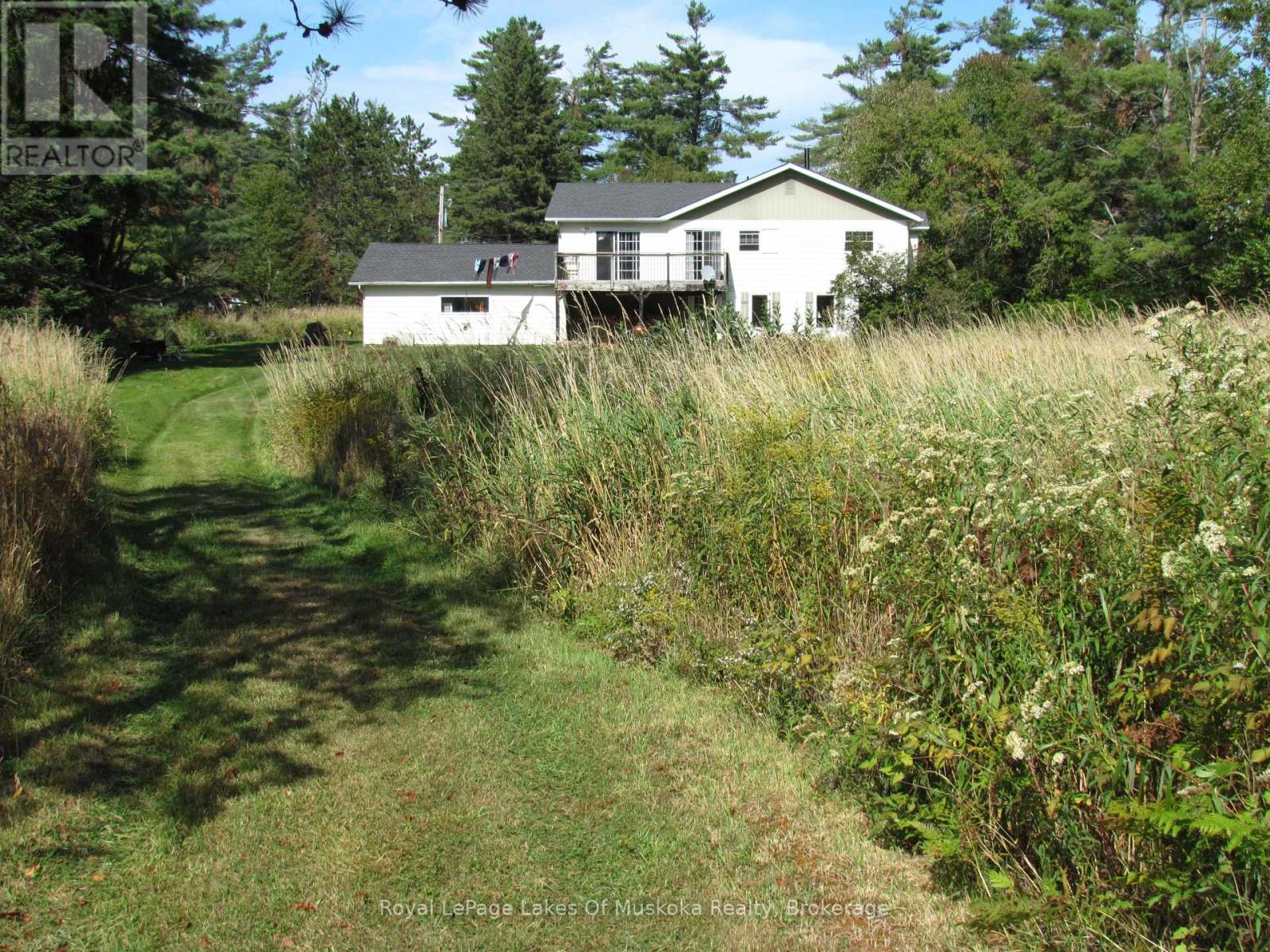 1016 Laycox Road, Gravenhurst, Ontario  P1P 0G8 - Photo 9 - X12409418