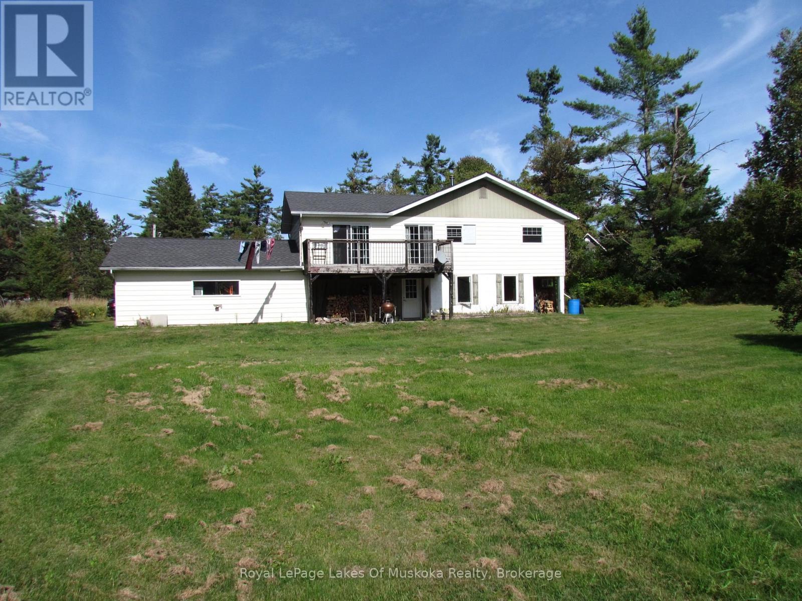 1016 Laycox Road, Gravenhurst, Ontario  P1P 0G8 - Photo 3 - X12409418