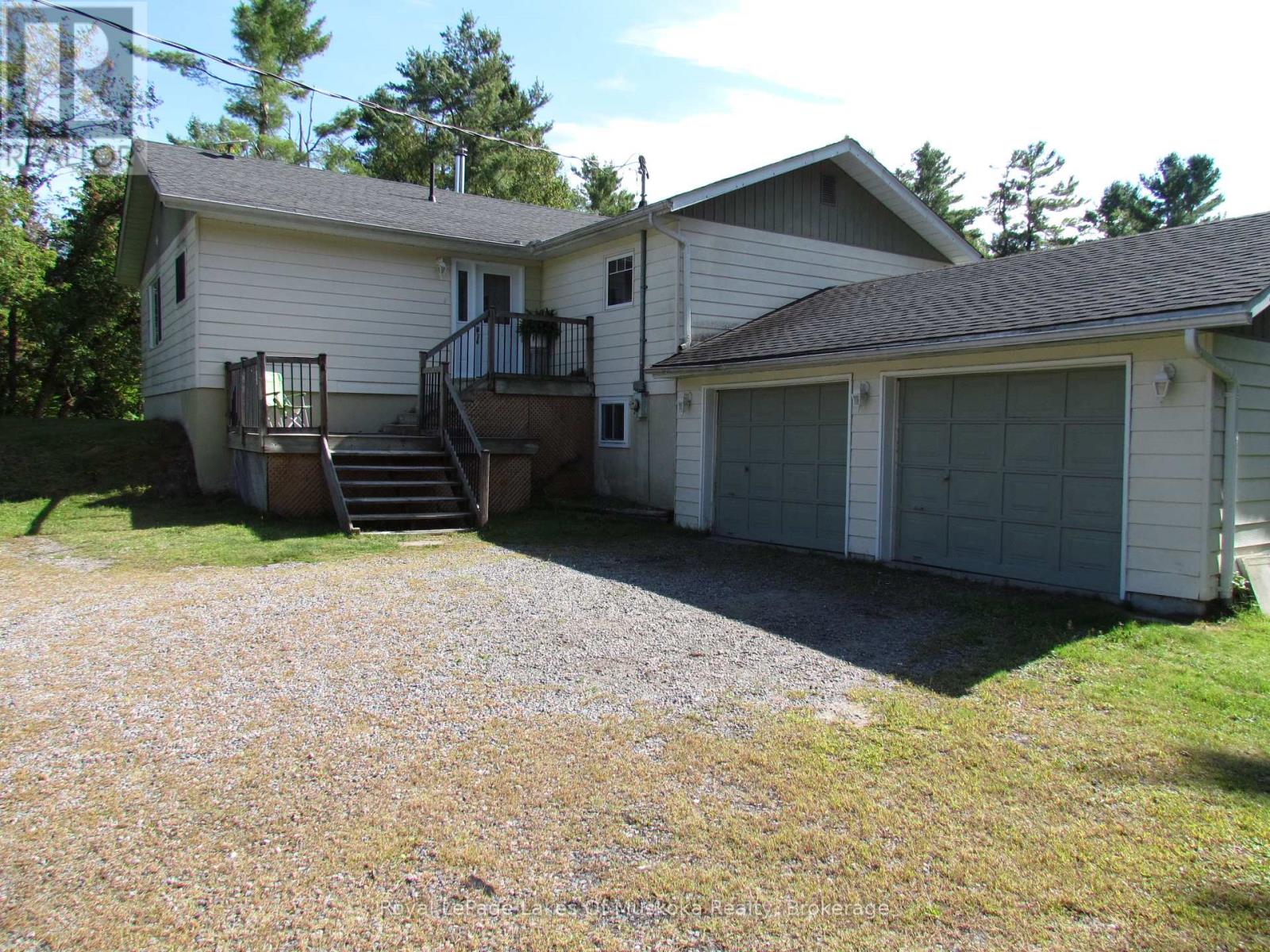 1016 Laycox Road, Gravenhurst, Ontario  P1P 0G8 - Photo 2 - X12409418