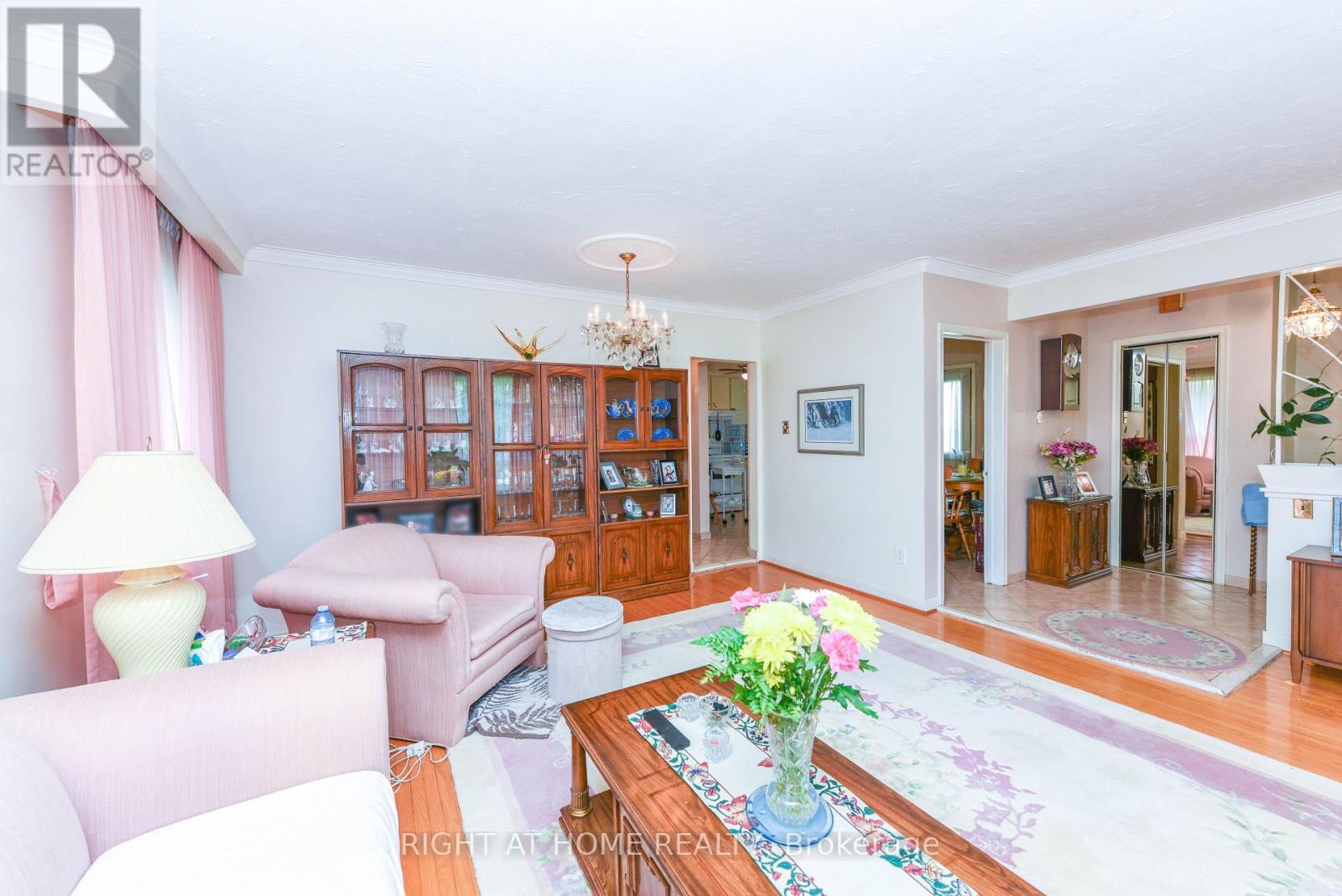 44 Birgitta Crescent, Toronto, Ontario  M9C 3W4 - Photo 11 - W12409145