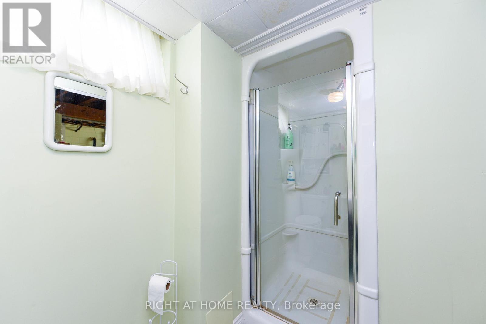 44 Birgitta Crescent, Toronto, Ontario  M9C 3W4 - Photo 19 - W12409145