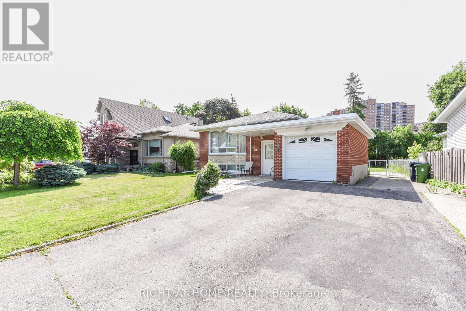44 Birgitta Crescent, Toronto, Ontario  M9C 3W4 - Photo 2 - W12409145