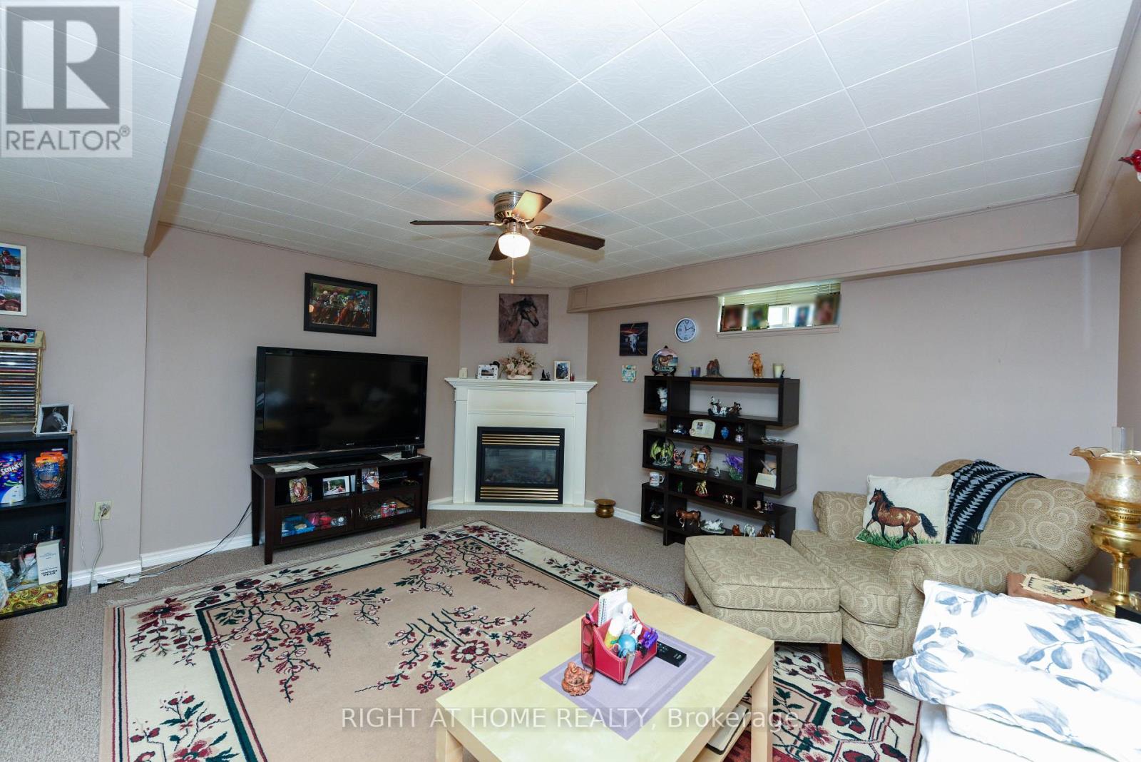 44 Birgitta Crescent, Toronto, Ontario  M9C 3W4 - Photo 29 - W12409145