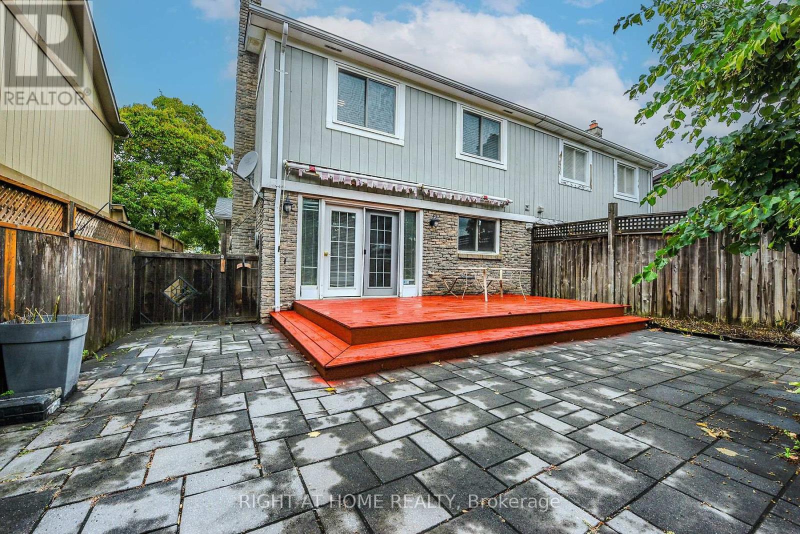 2824 Bucklepost Crescent, Mississauga, Ontario  L5N 1X5 - Photo 34 - W12409156