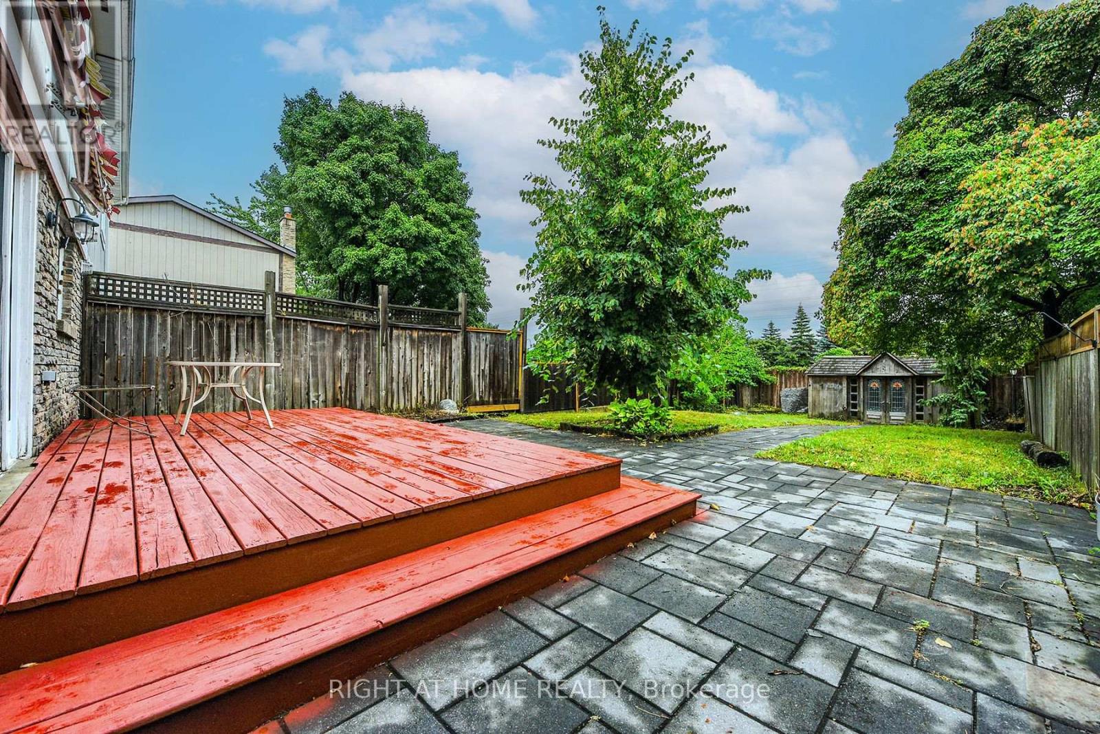 2824 Bucklepost Crescent, Mississauga, Ontario  L5N 1X5 - Photo 35 - W12409156