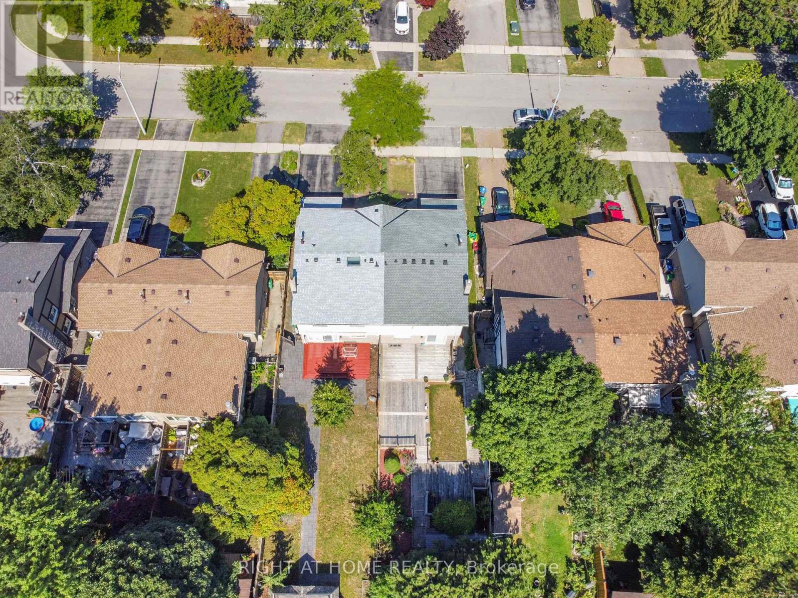 2824 Bucklepost Crescent, Mississauga, Ontario  L5N 1X5 - Photo 37 - W12409156