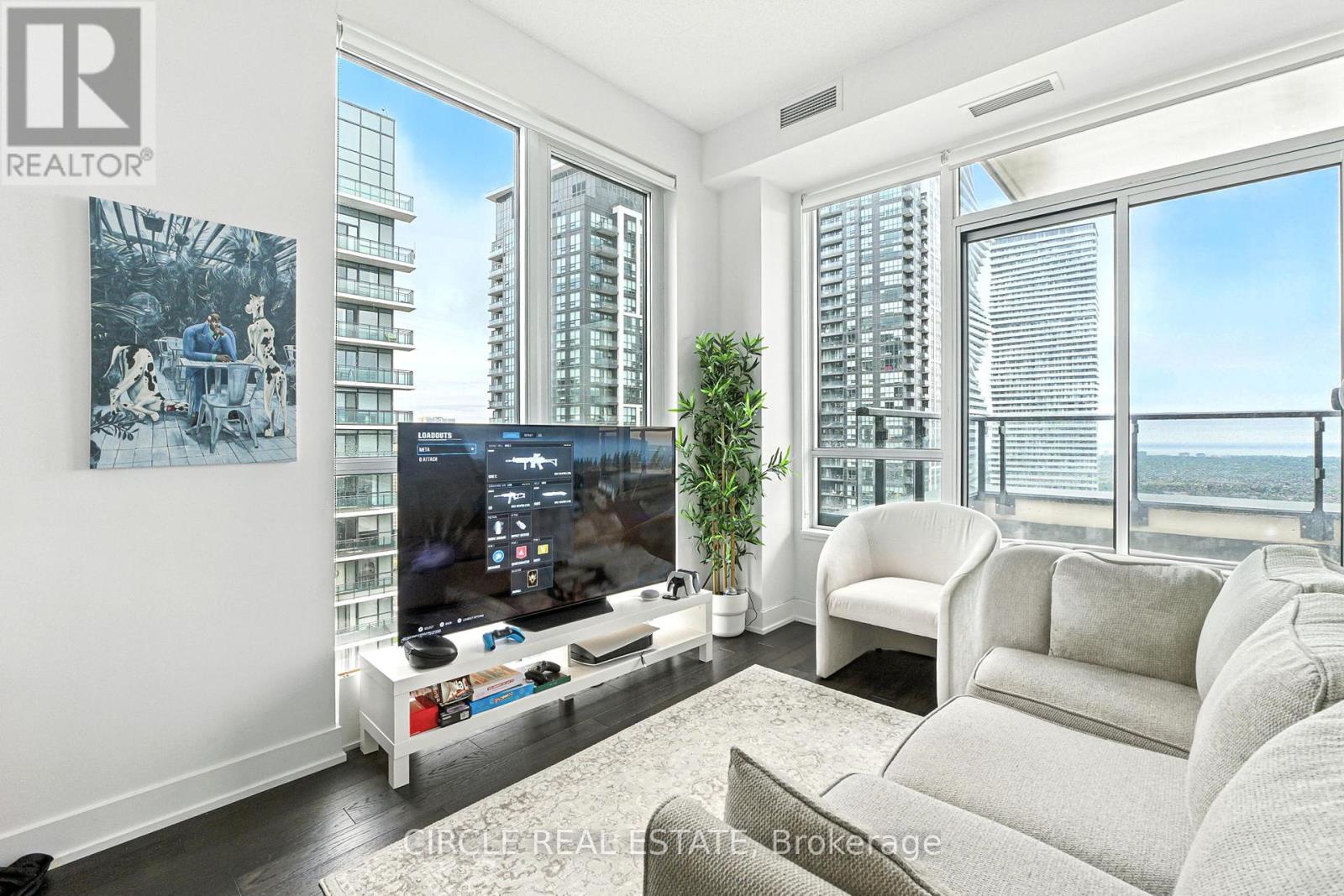 Lph 04 - 4055 Parkside Village Drive, Mississauga, Ontario  L5B 0K2 - Photo 10 - W12409163