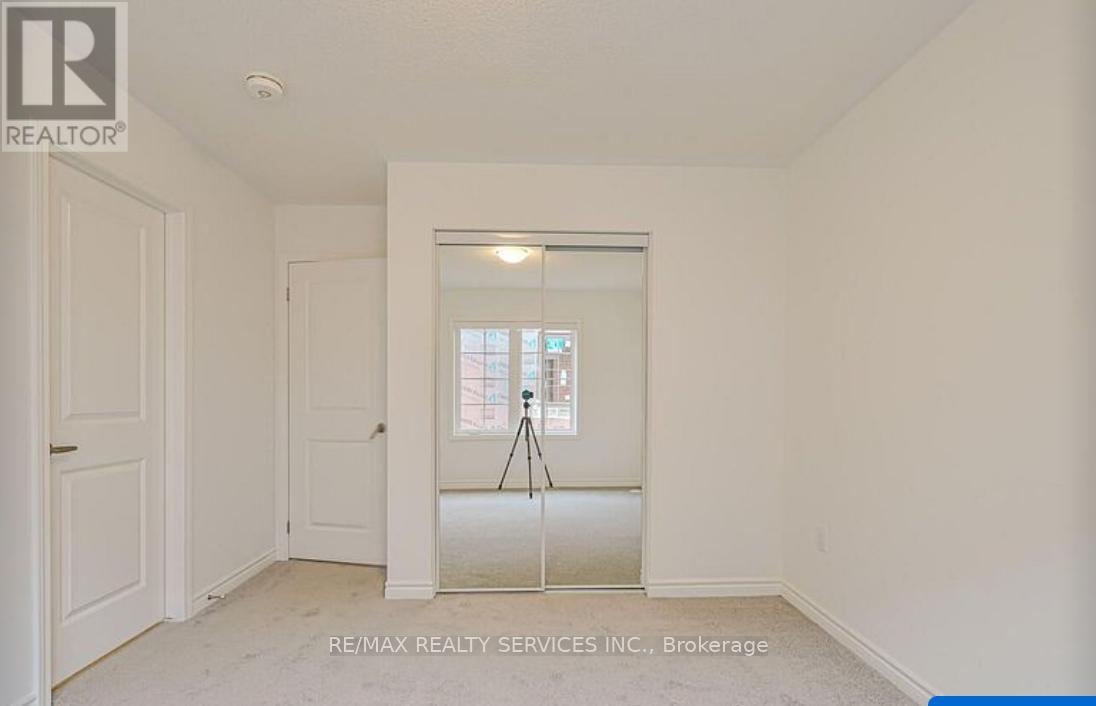159 Keppel Circle, Brampton, Ontario  L7A 5K5 - Photo 9 - W12409165