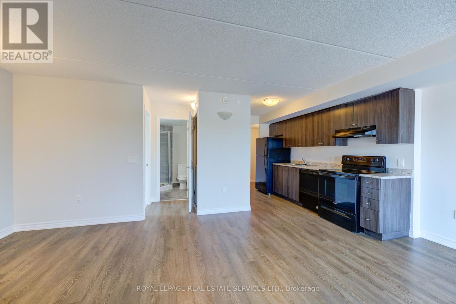 301 - 716 Main Street E, Milton, Ontario  L9T 9L9 - Photo 10 - W12409174