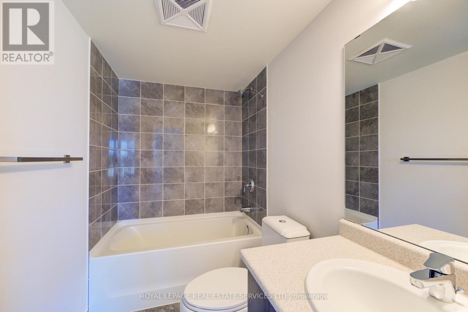 301 - 716 Main Street E, Milton, Ontario  L9T 9L9 - Photo 14 - W12409174