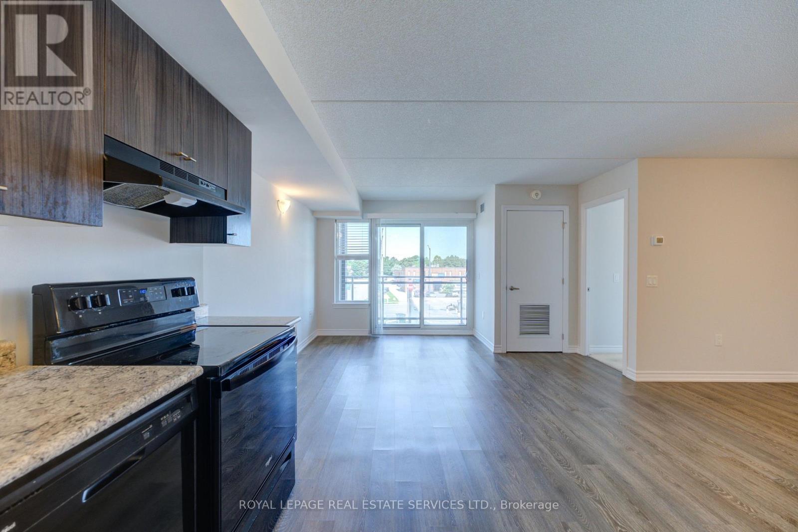 301 - 716 Main Street E, Milton, Ontario  L9T 9L9 - Photo 5 - W12409174