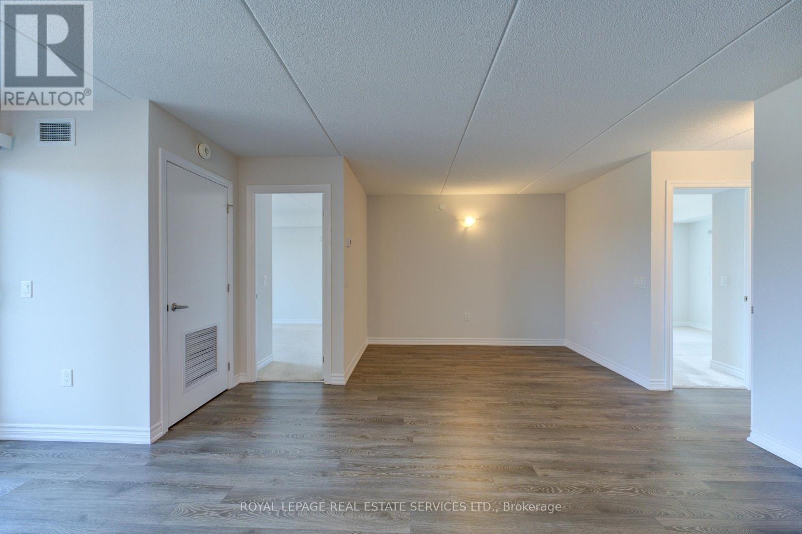 301 - 716 Main Street E, Milton, Ontario  L9T 9L9 - Photo 8 - W12409174