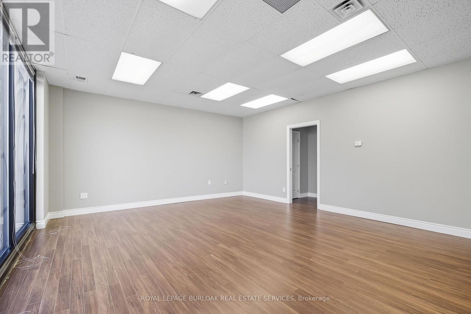 3534 Mainway, Burlington, Ontario  L7M 1A8 - Photo 14 - W12409186