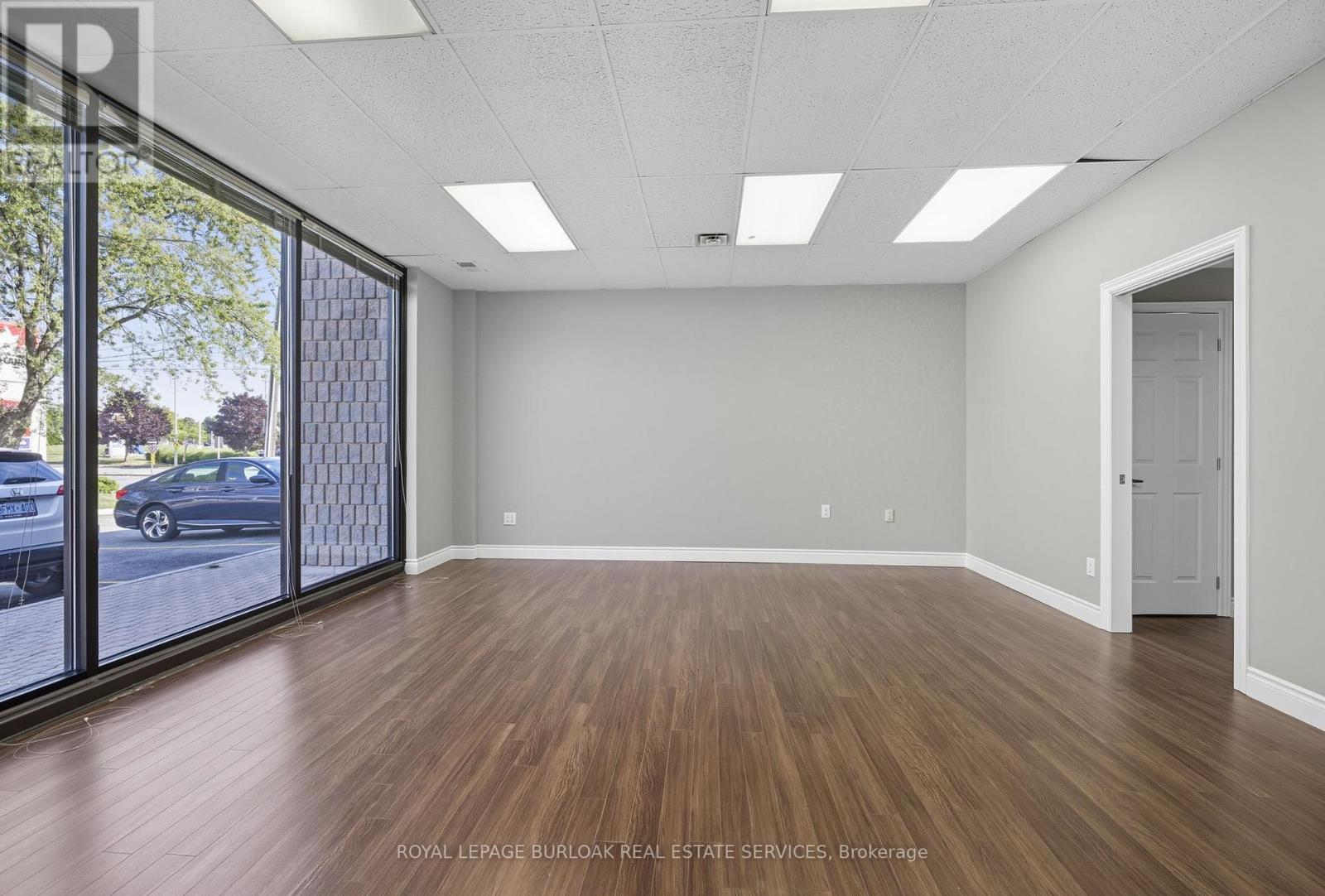 3534 Mainway, Burlington, Ontario  L7M 1A8 - Photo 16 - W12409186