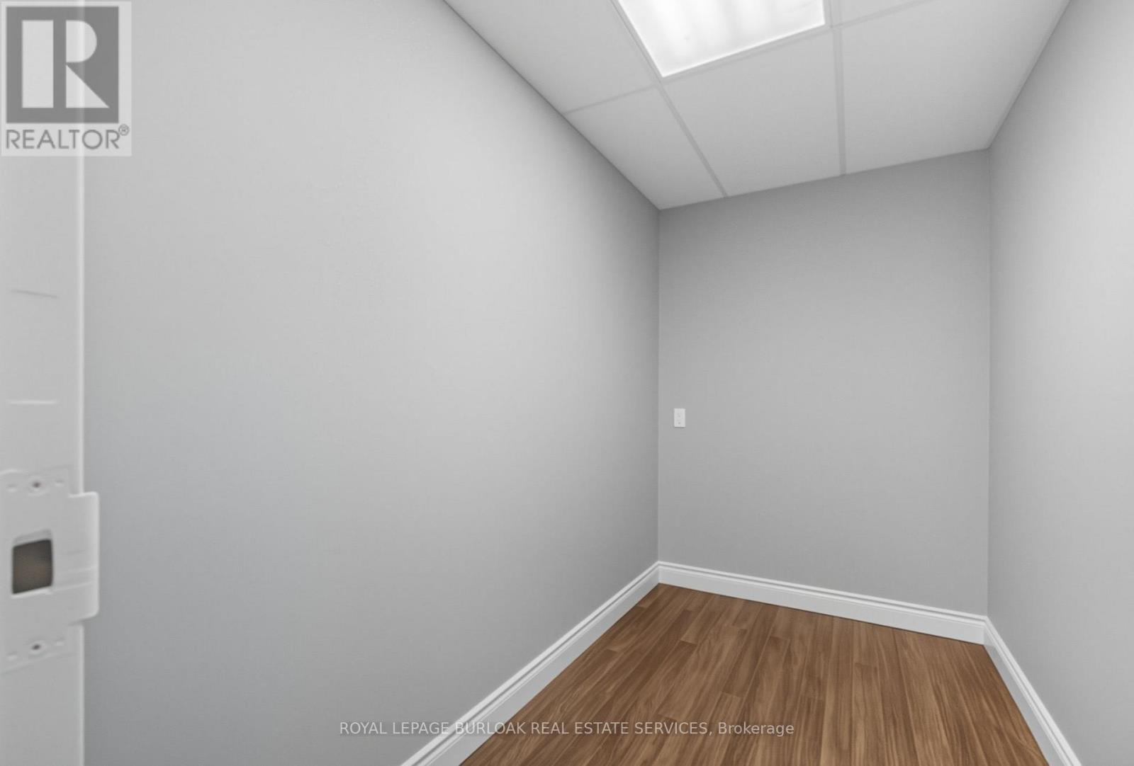 3534 Mainway, Burlington, Ontario  L7M 1A8 - Photo 19 - W12409186