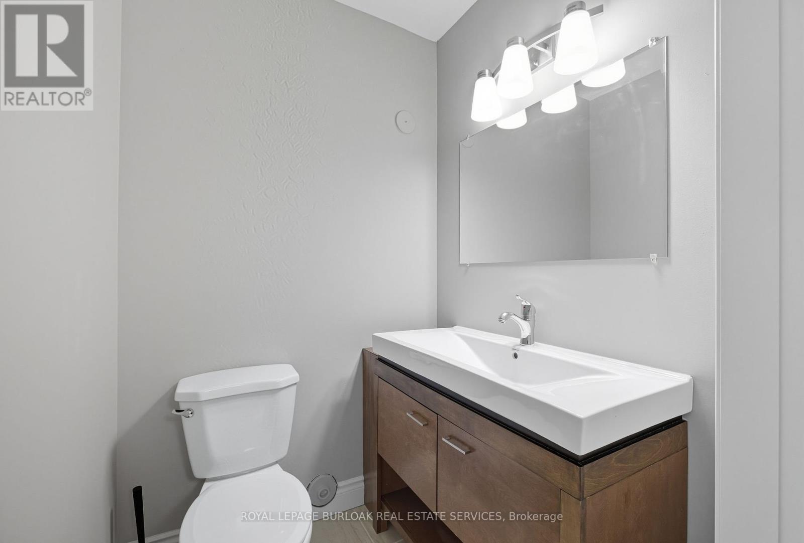 3534 Mainway, Burlington, Ontario  L7M 1A8 - Photo 22 - W12409186