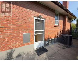 4 Fondy Court, Toronto (West Humber-Clairville), Ca