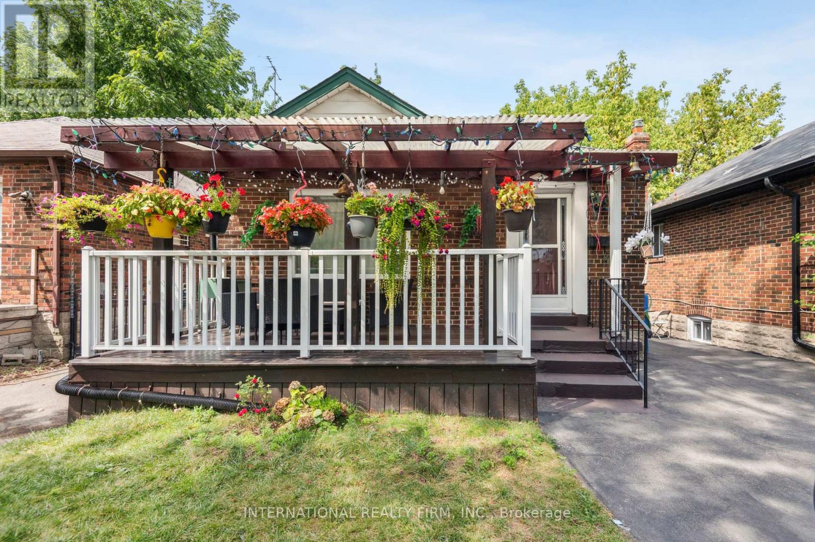 1982 LAWRENCE AVENUE W, Toronto, Ontario