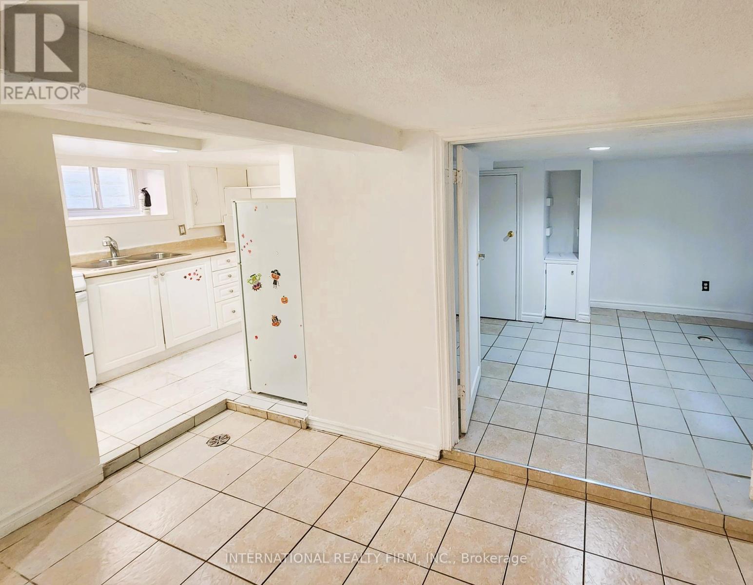 1982 Lawrence Avenue W, Toronto, Ontario  M9N 1H4 - Photo 19 - W12409205