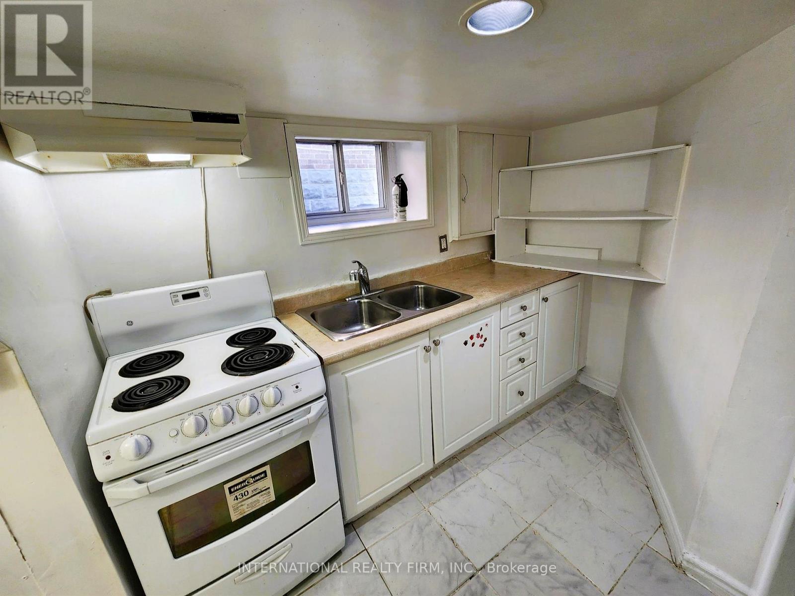 1982 Lawrence Avenue W, Toronto, Ontario  M9N 1H4 - Photo 21 - W12409205