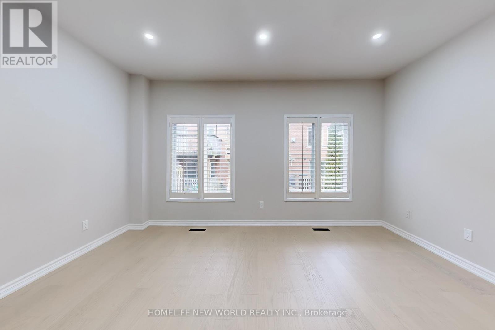 50 Bluewater Court, Toronto, Ontario  M8V 4A9 - Photo 5 - W12409218
