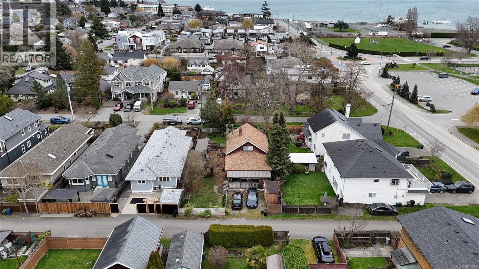 9616 Sixth St, Sidney, British Columbia  V8L 2W2 - Photo 8 - 1013964