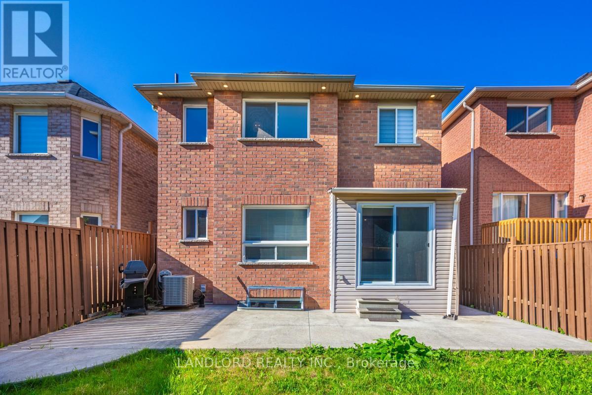 5943 Brookhaven Way, Mississauga, Ontario  L5V 2T9 - Photo 45 - W12409252