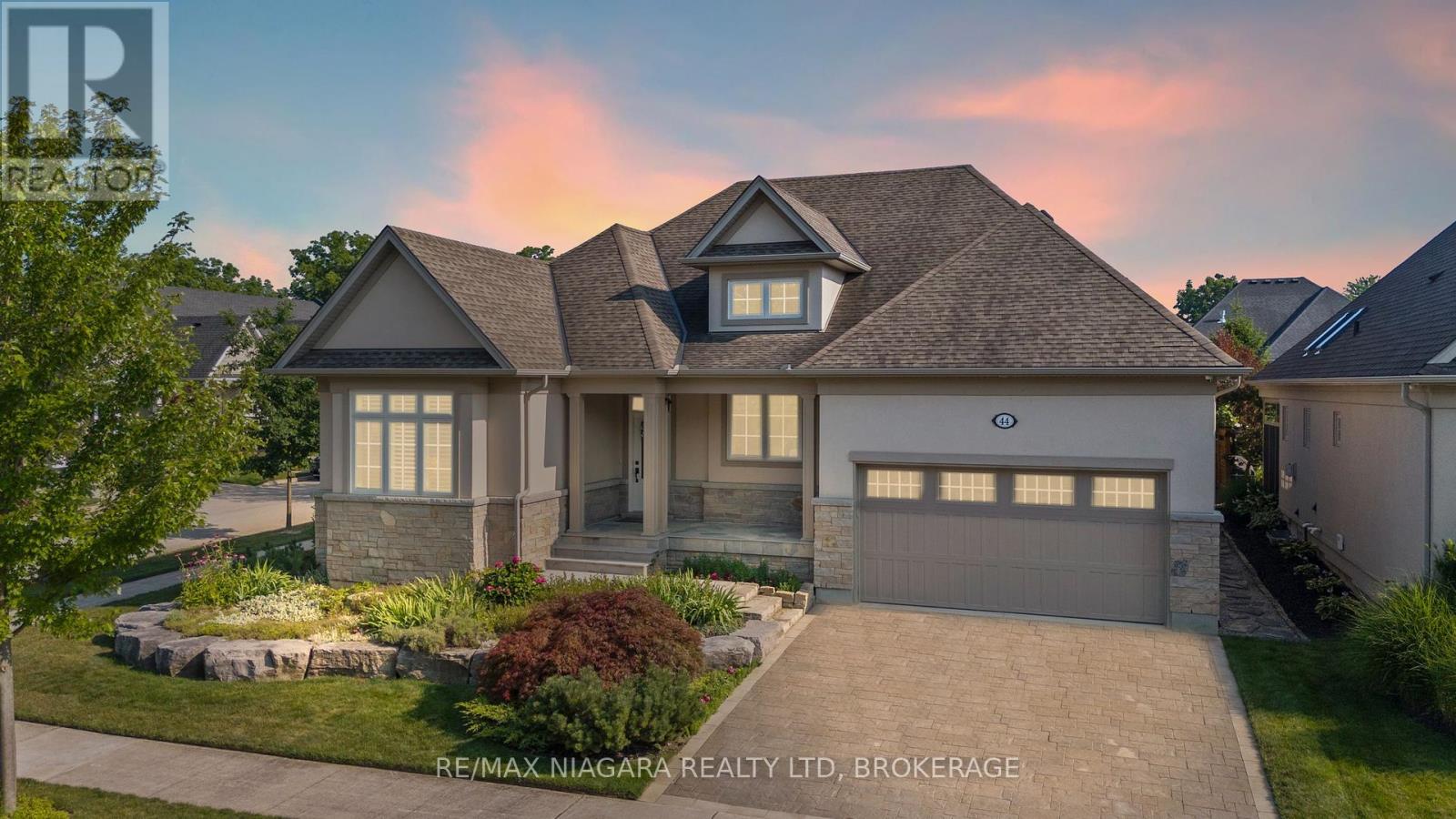 44 Stoneridge Crescent, Niagara-On-The-Lake, Ontario  L0S 1J1 - Photo 1 - X12289474