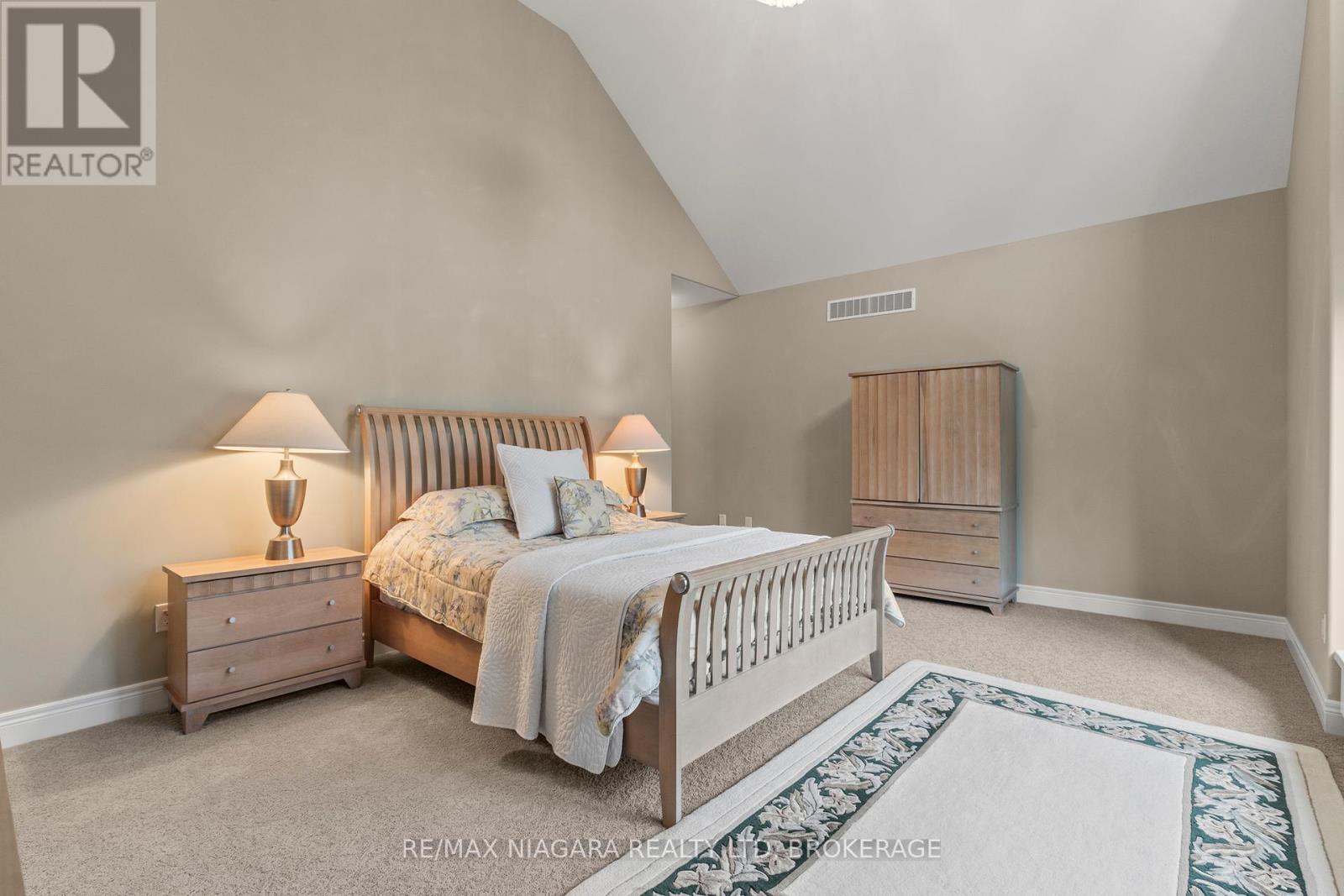 44 Stoneridge Crescent, Niagara-On-The-Lake, Ontario  L0S 1J1 - Photo 20 - X12289474