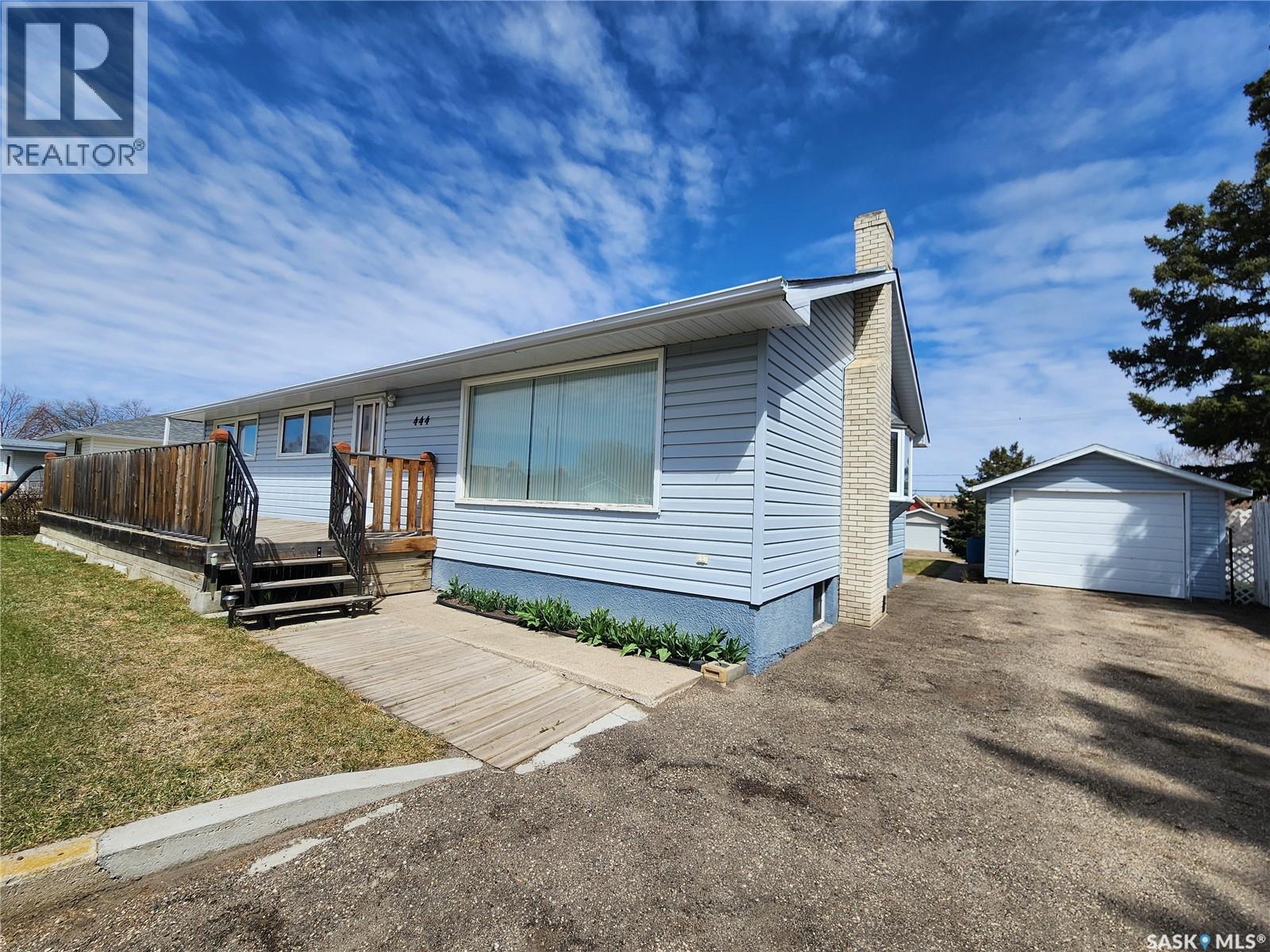 444 10th Avenue W, Melville, Saskatchewan  S0A 2P0 - Photo 3 - SK018624