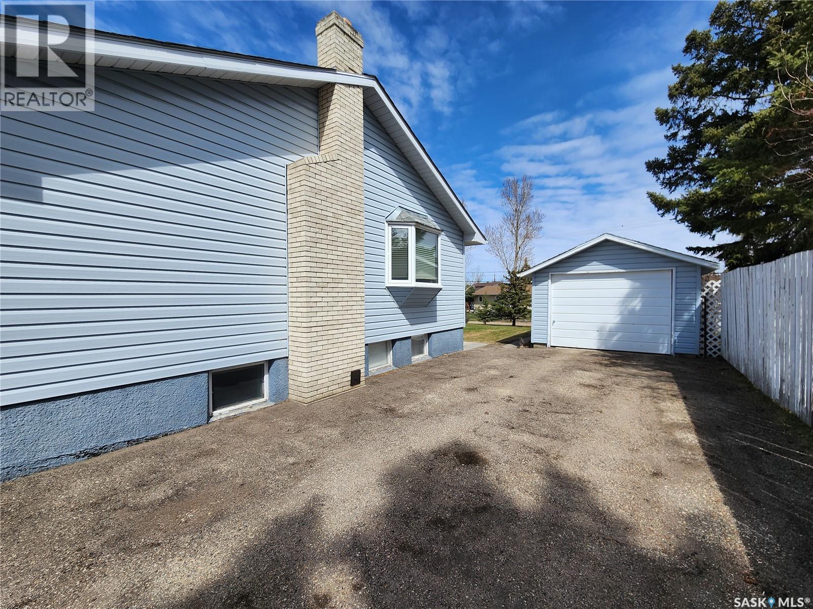 444 10th Avenue W, Melville, Saskatchewan  S0A 2P0 - Photo 4 - SK018624