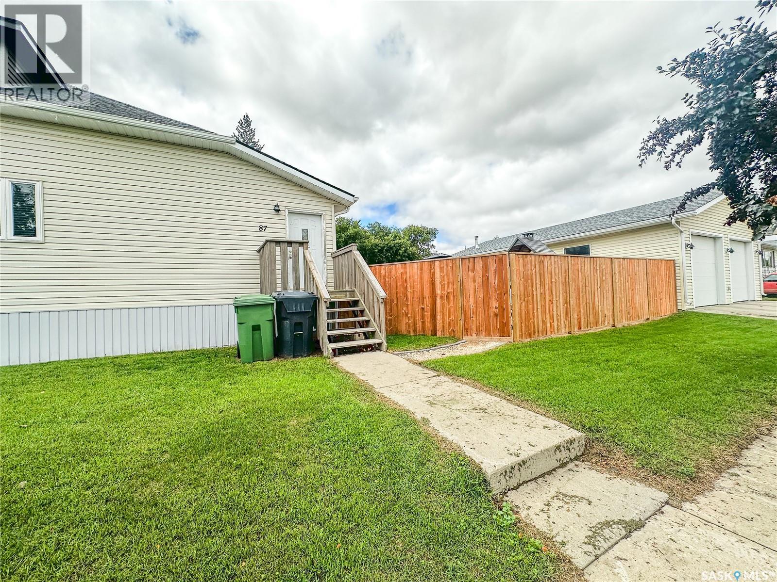 87 Collacott Street W, Yorkton, Saskatchewan  S3N 0A1 - Photo 4 - SK018576