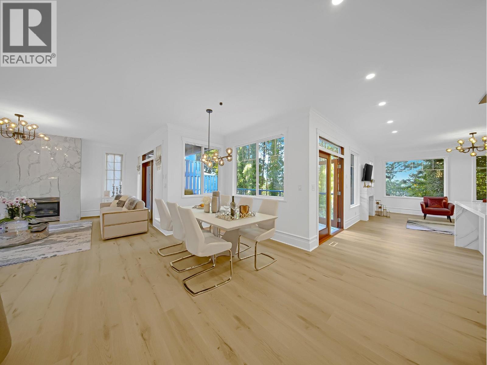 1176 W 17th Street, North Vancouver, British Columbia  V7P 1W2 - Photo 6 - R3035972