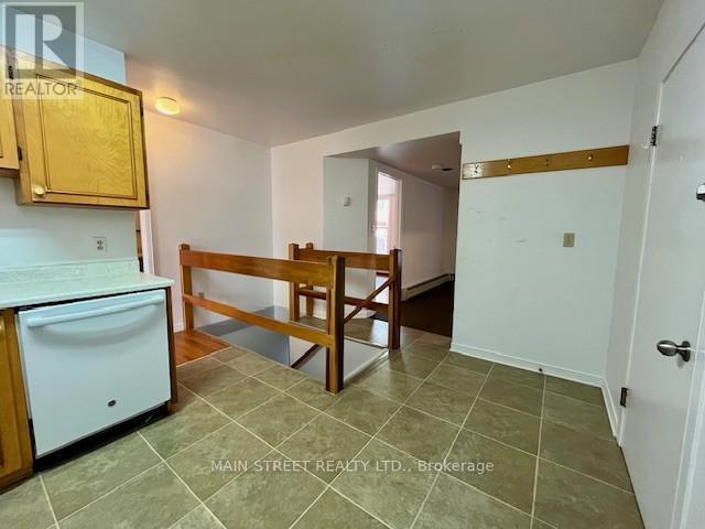 Unit 1 - 93 Lower Union Street, Kingston, Ontario  K7L 2N3 - Photo 4 - X12409175