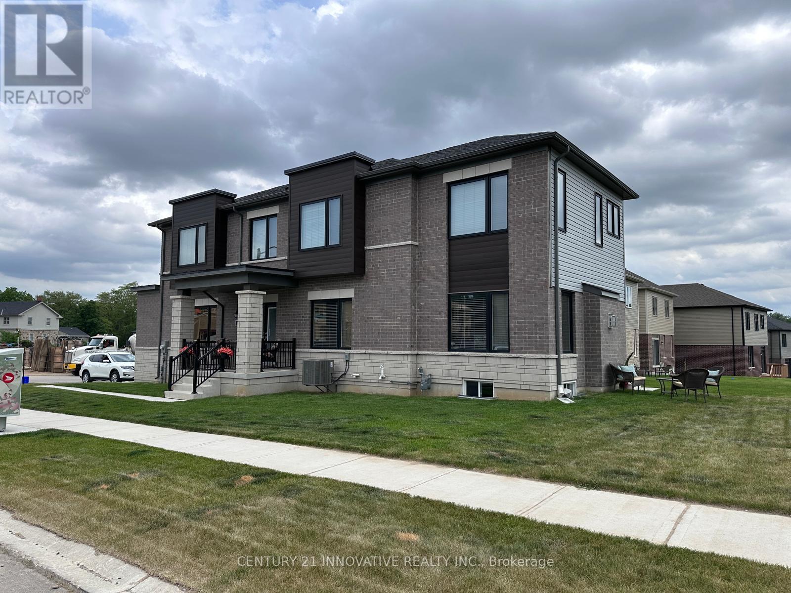 17 Gilham Way, Brant, Ontario  N3L 0M7 - Photo 17 - X12409258
