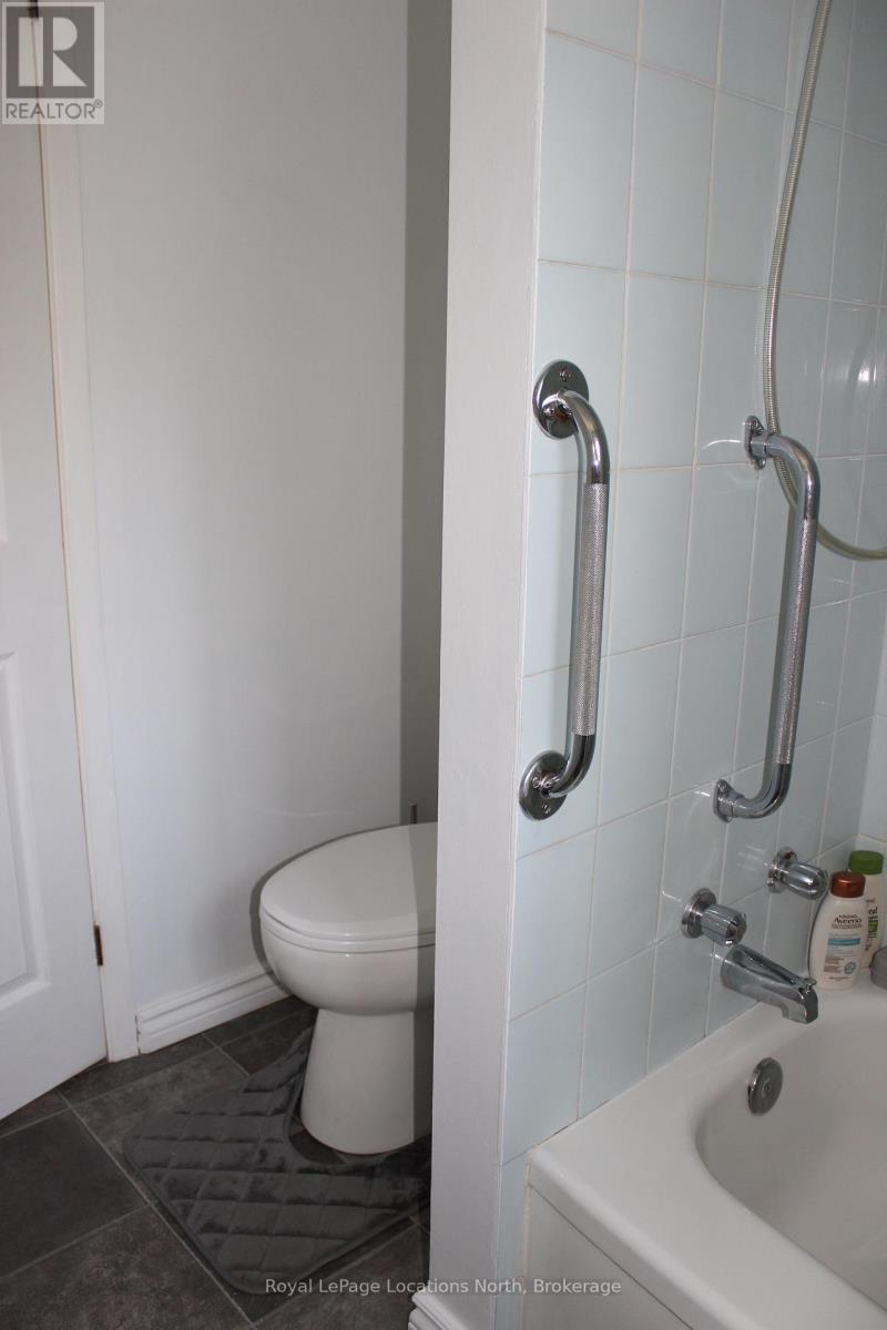 112 Smallman Drive, Wasaga Beach, Ontario  L9Z 1L3 - Photo 20 - S12408836