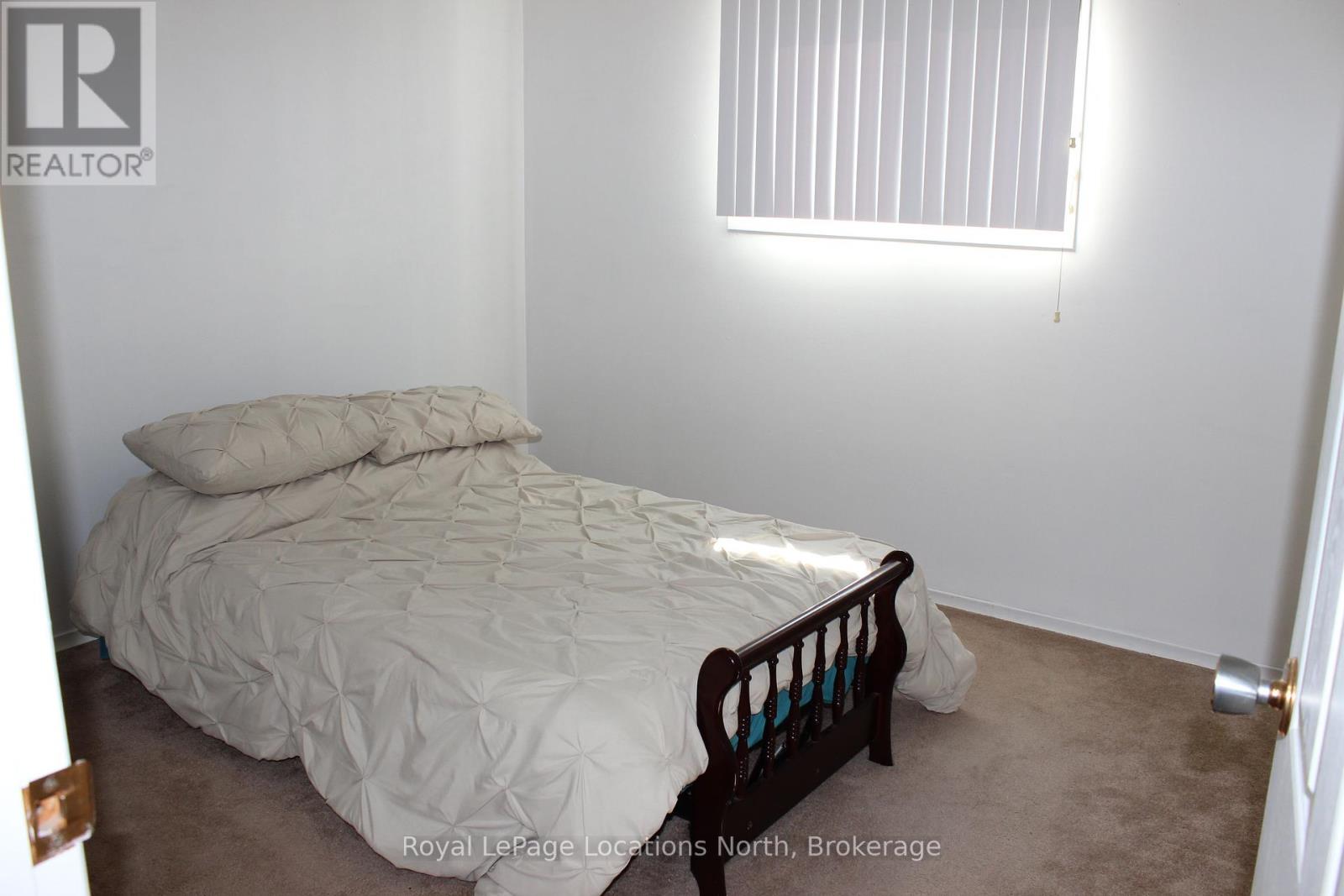 112 Smallman Drive, Wasaga Beach, Ontario  L9Z 1L3 - Photo 19 - S12408836