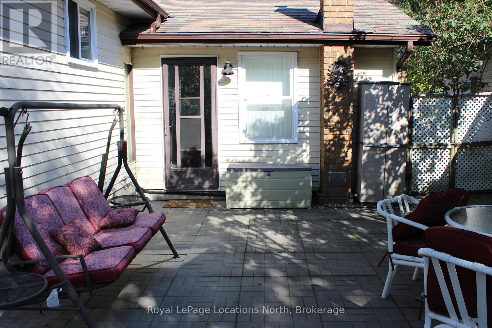 112 Smallman Drive, Wasaga Beach, Ontario  L9Z 1L3 - Photo 33 - S12408836