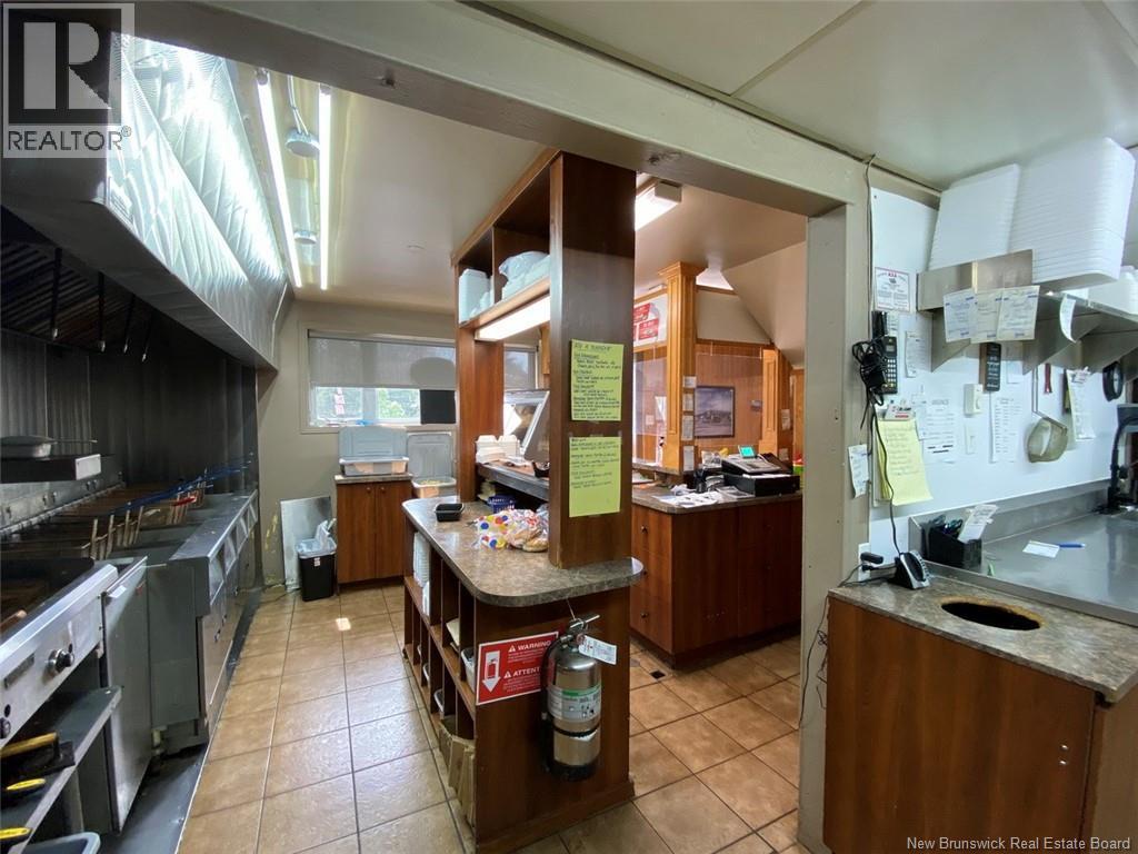 359 Victoria Street, Edmundston, New Brunswick  E3V 2K1 - Photo 12 - NB126923