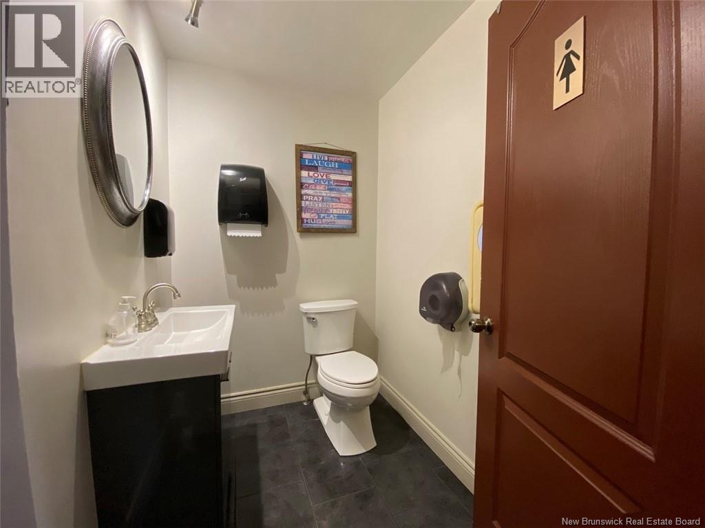 359 Victoria Street, Edmundston, New Brunswick  E3V 2K1 - Photo 32 - NB126923