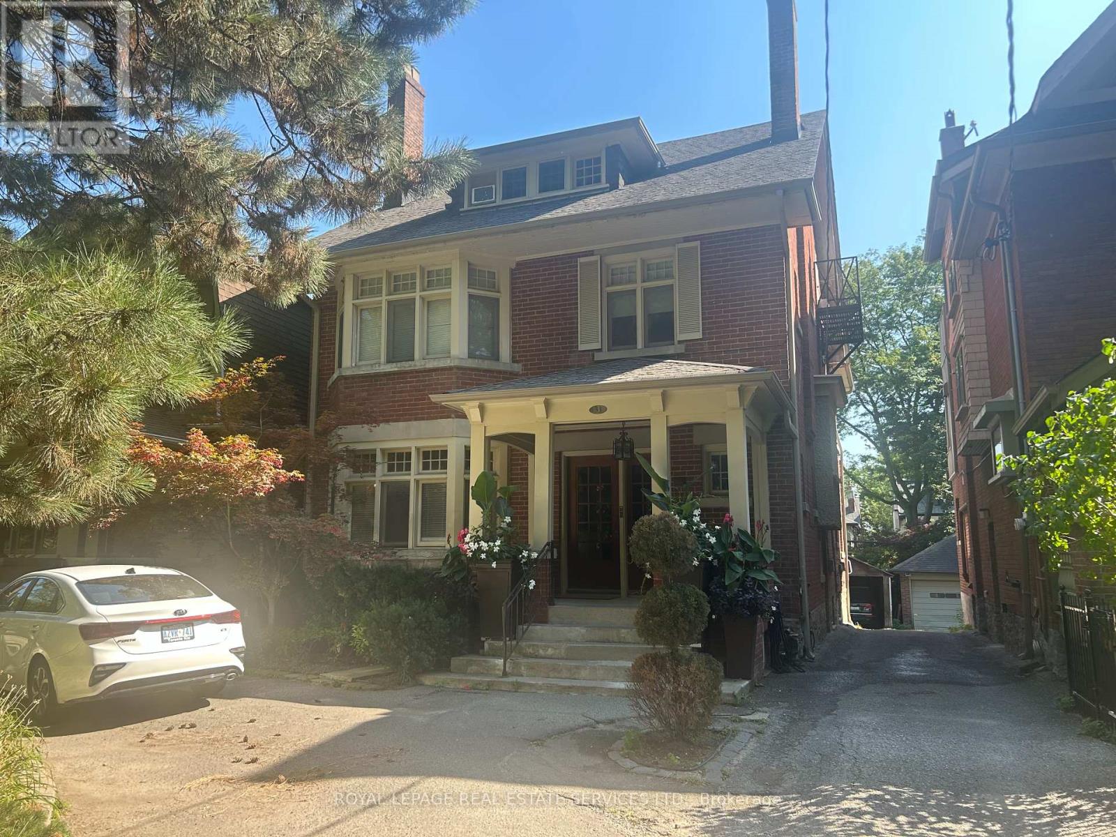 L - 33 Woodlawn Avenue E, Toronto, Ontario  M4T 1B9 - Photo 1 - C12409289