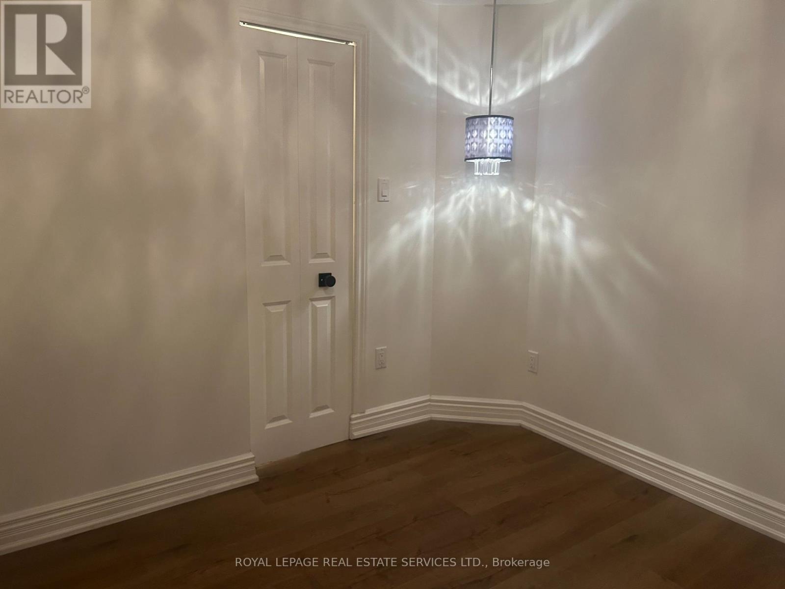 L - 33 Woodlawn Avenue E, Toronto, Ontario  M4T 1B9 - Photo 16 - C12409289